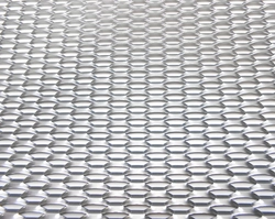 Защитная сетка на решетку радиатора Honey серебристая 120х40см фото